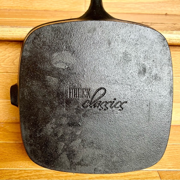 9” HEUCK CLASSICS Cast Iron Square Griddle Cookware Pan Baking Bake - Picture 3 of 14